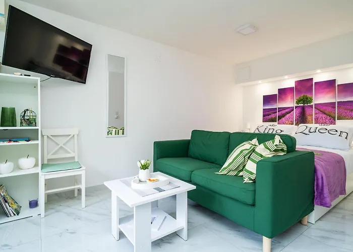 Apartment Laneta