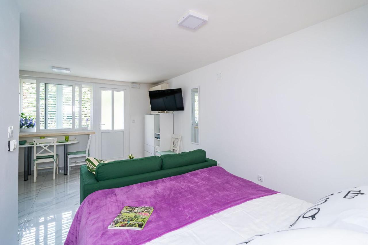 Laneta Apartment *